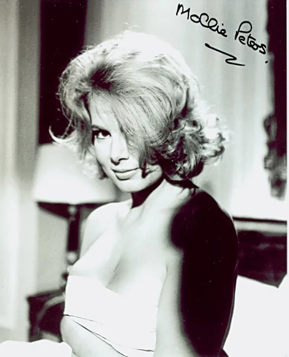 Mollie Peters autograph