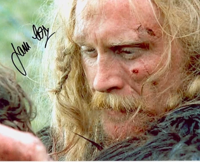 James Cosmo autograph