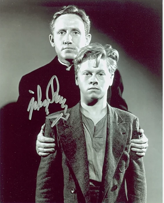 Mickey Rooney autograph