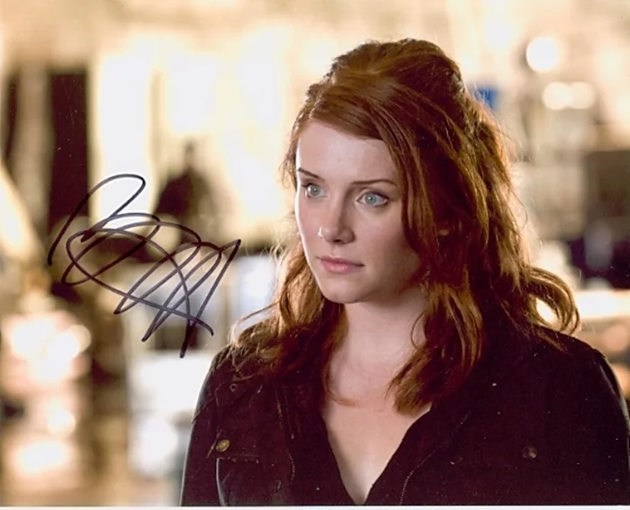 Bryce Dallas Howard autograph