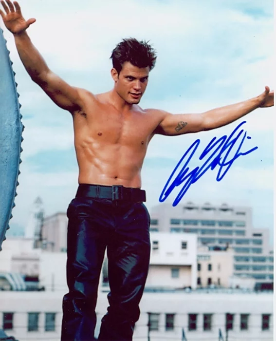 Casper Van Dien autograph