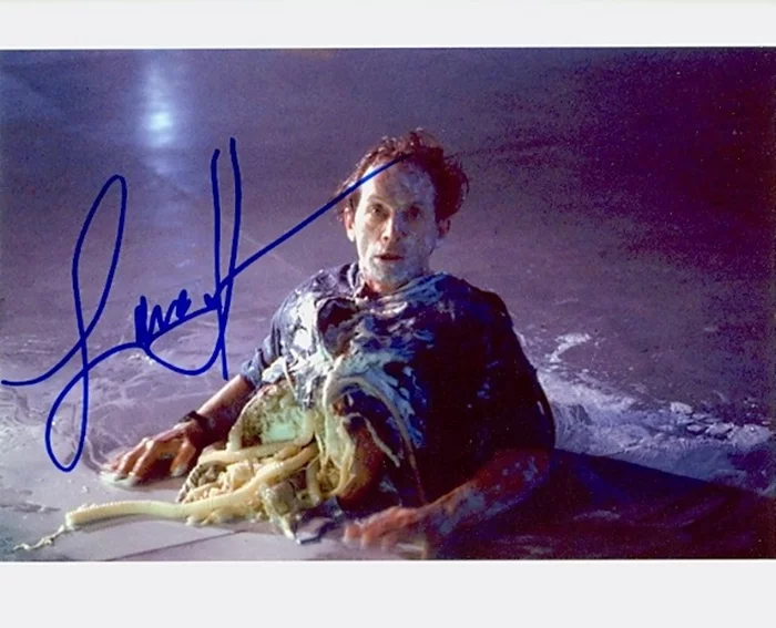 Lance Henriksen autograph