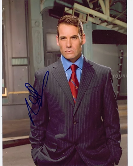 Adrian Pasdar autograph