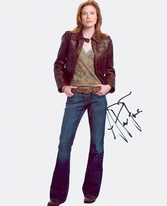 Amy Price-Francis autograph