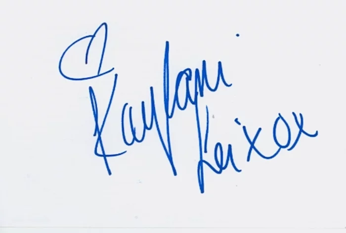 Kaylani Lei autograph