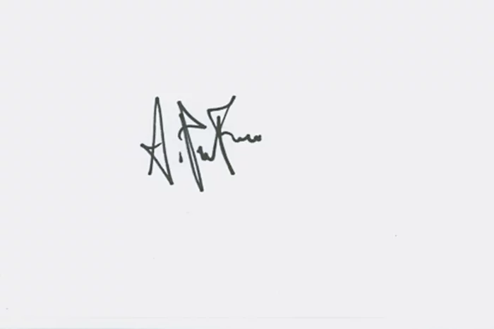 Amy Price-Francis autograph