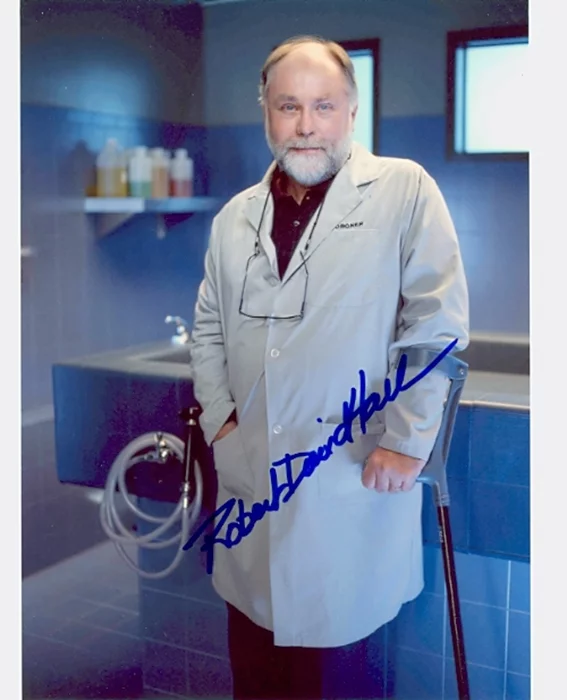 Robert David Hall autograph