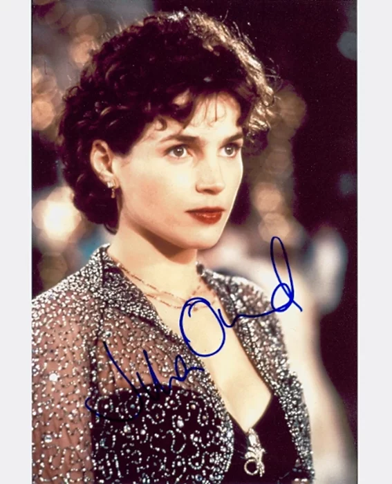 Julia Ormond autograph