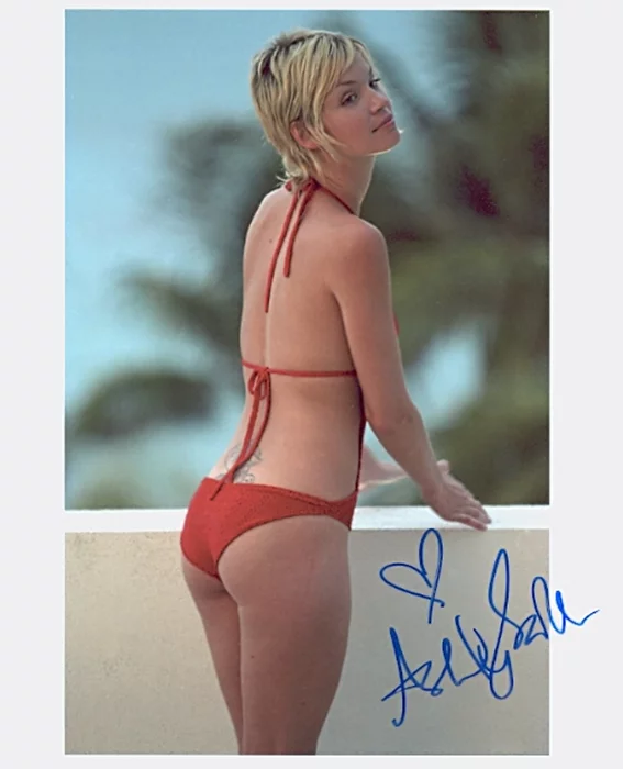 Ashley Scott autograph