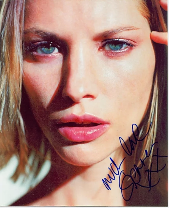 Sienna Guillory autograph