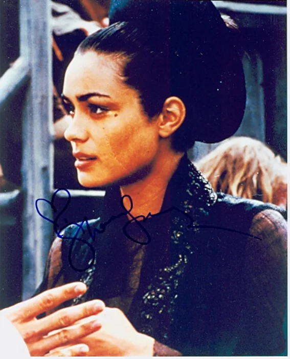 Shannyn Sossamon autograph