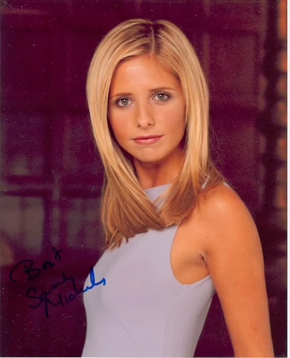 Sarah Michelle Gellar autograph