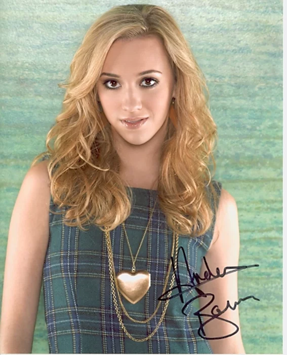 Andrea Bowen autograph