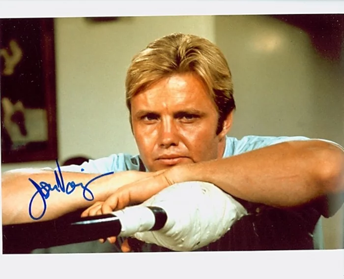Jon Voight autograph