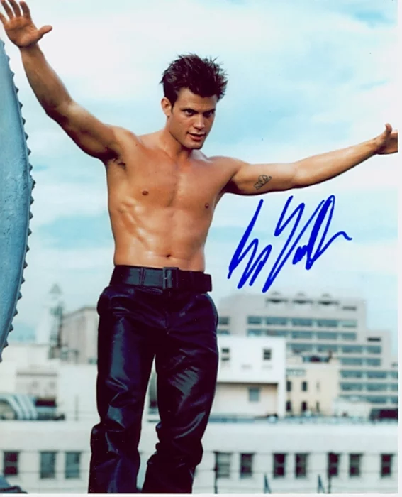 Casper Van Dien autograph