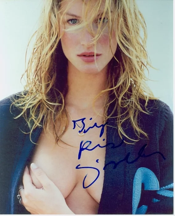 Gisele Bundchen autograph