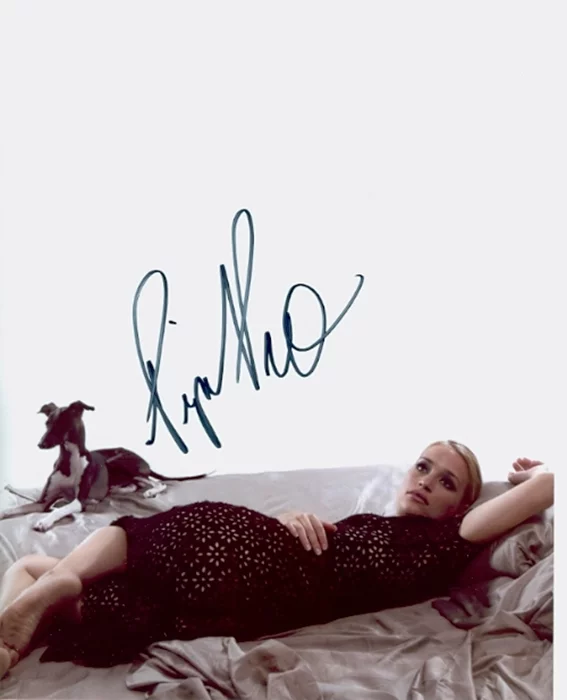 Piper Perabo autograph