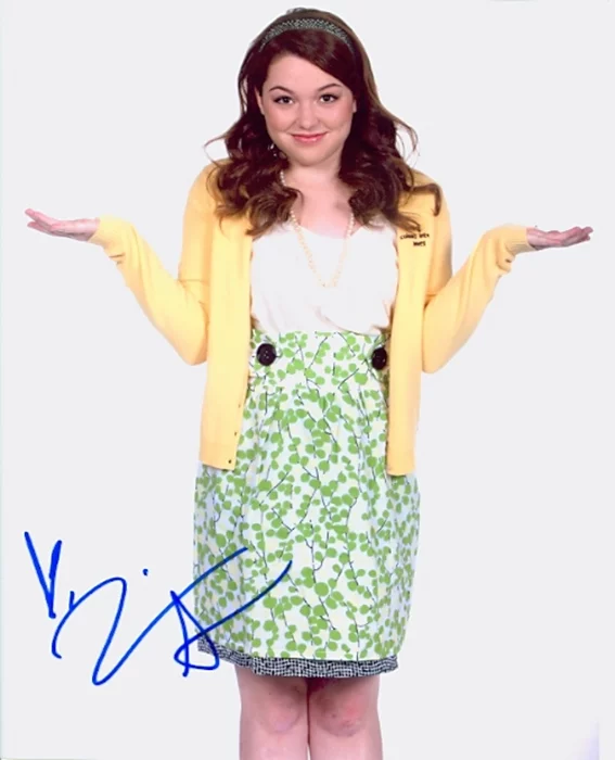 Jennifer Stone autograph