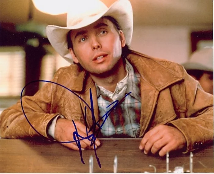 Dwight Yoakam autograph