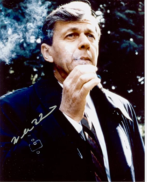 William B. Davis autograph