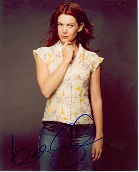 Lauren Graham autograph