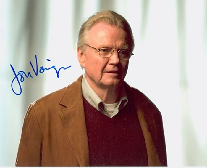 Jon Voight autograph