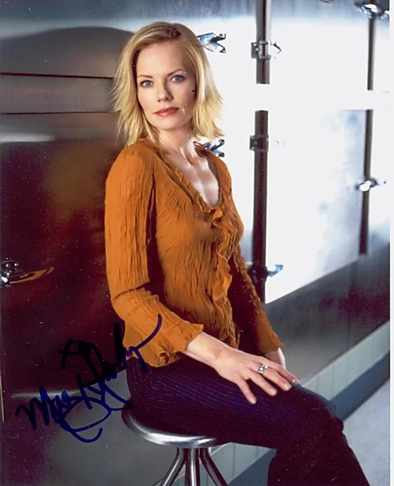 Marg Helgenberger autograph