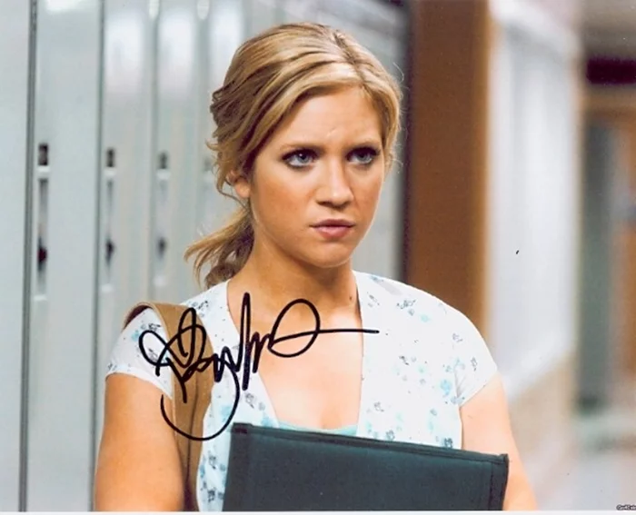 Brittany Snow autograph