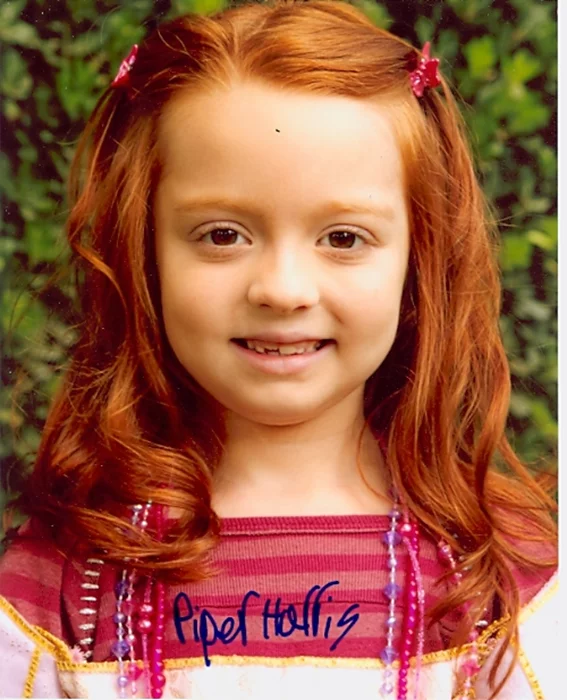 Piper Harris autograph