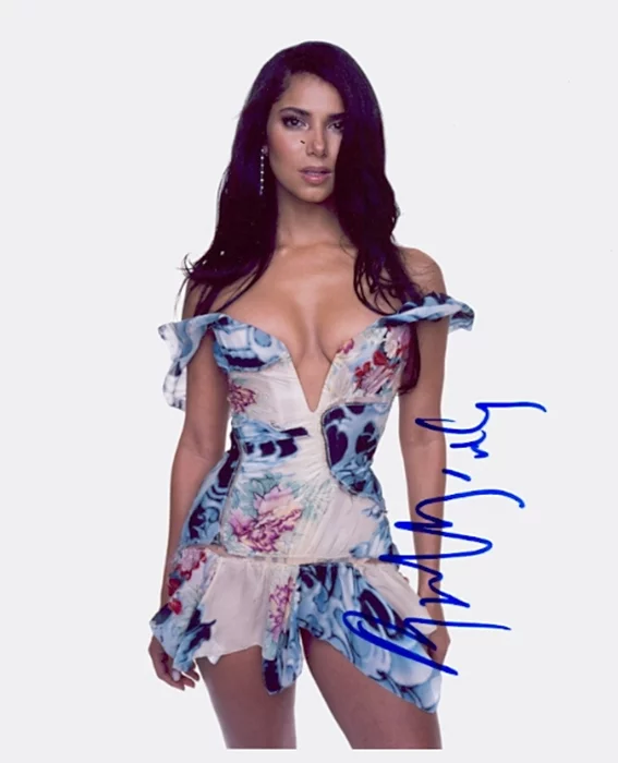 Roselyn Sanchez autograph