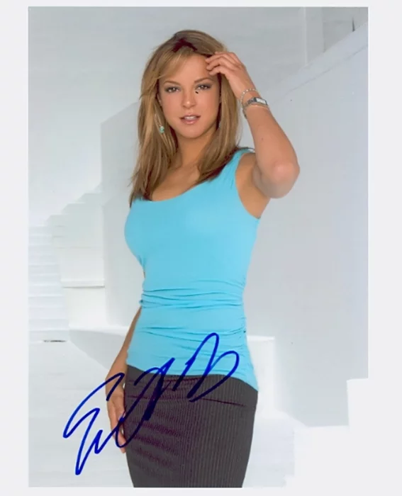 Eva LaRue autograph