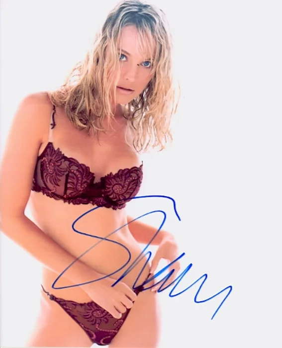 Sharon Case autograph
