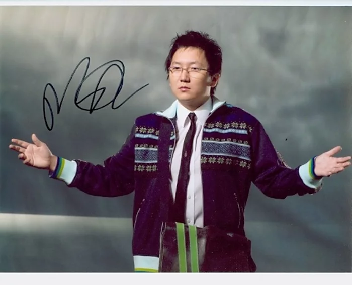 Masi Oka autograph