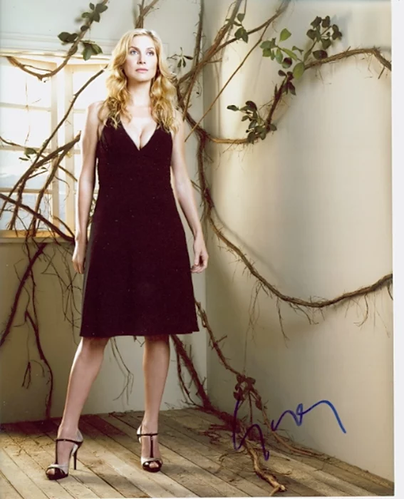 Elizabeth Mitchell autograph