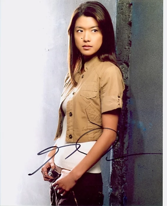 Grace Park autograph
