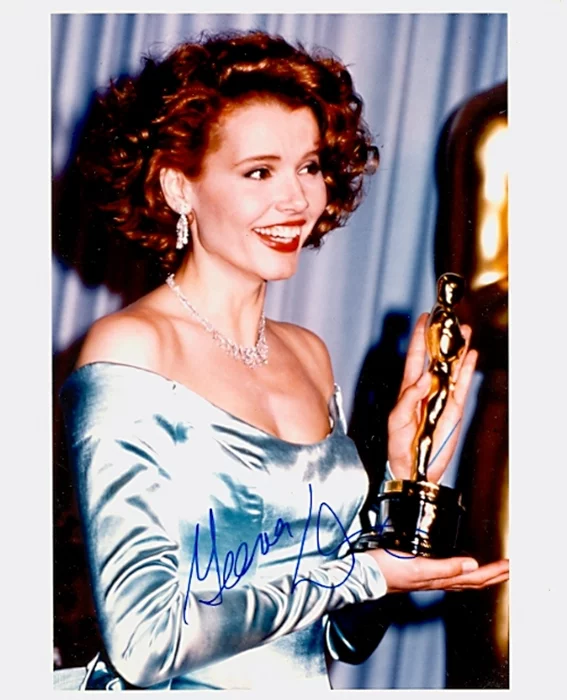 Geena Davis autograph