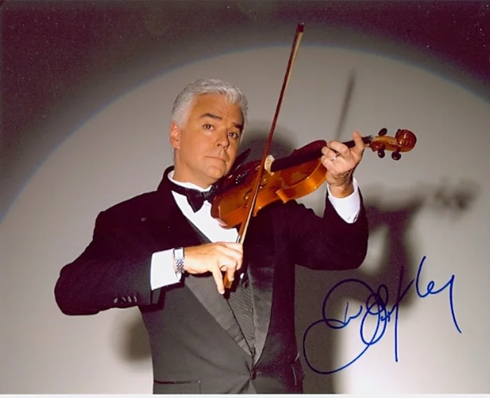 John O'Hurley autograph
