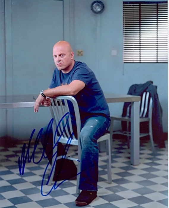 Michael Chiklis autograph