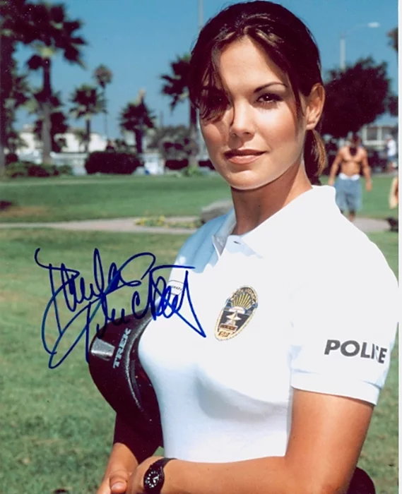 Paula Trickey autograph