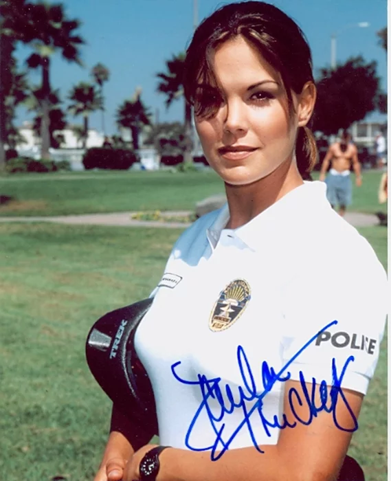 Paula Trickey autograph