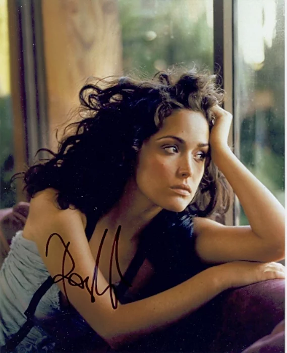 Rose Byrne autograph