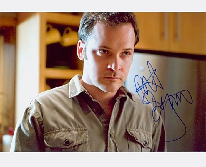 Peter Sarsgaard autograph