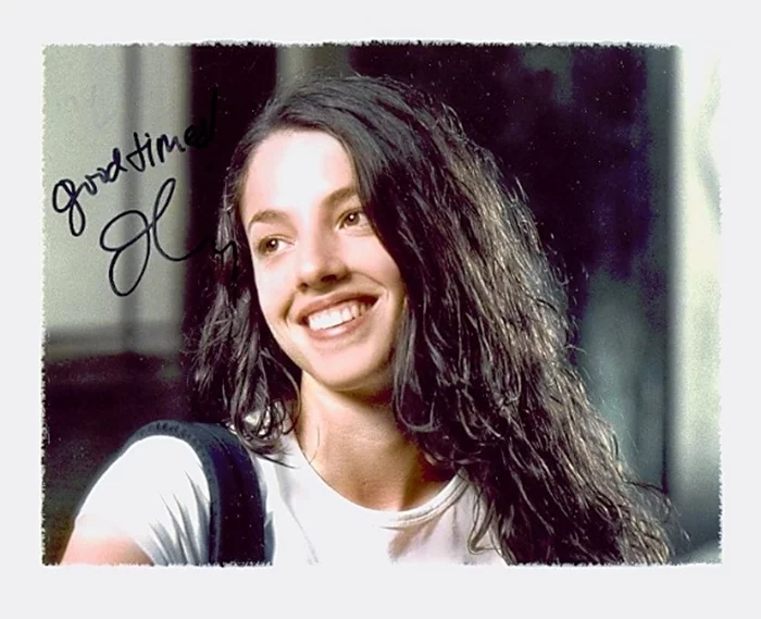 Olivia Thirlby autograph