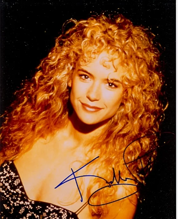 Kelly Preston autograph