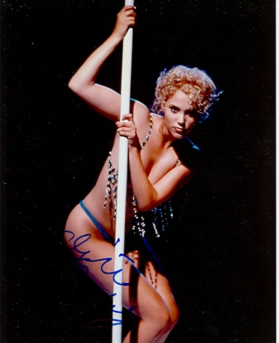 Elizabeth Berkley autograph