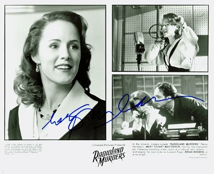 Mary Stuart Masterson autograph
