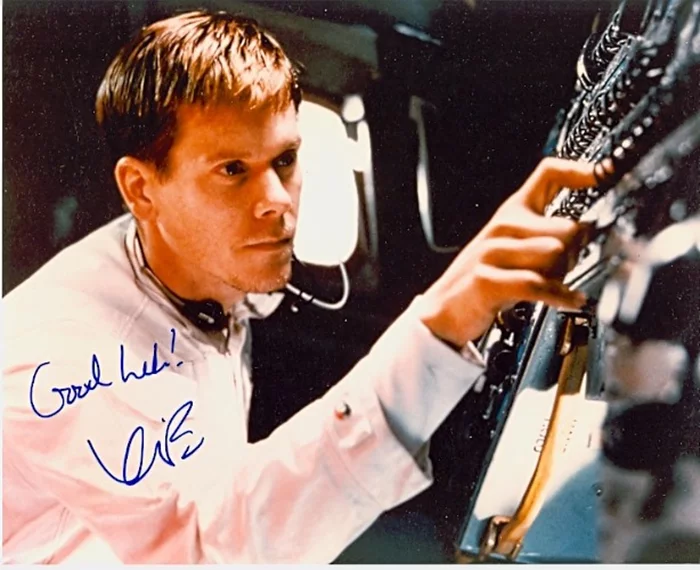 Kevin Bacon autograph