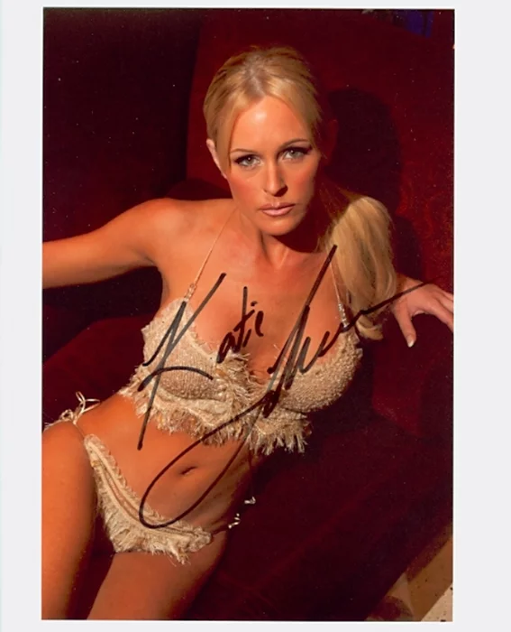 Katie Lohmann autograph
