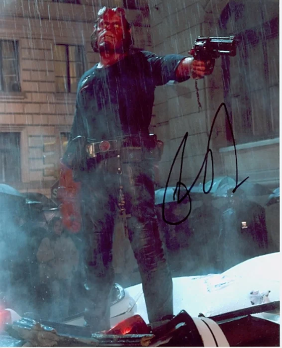 Ron Perlman autograph