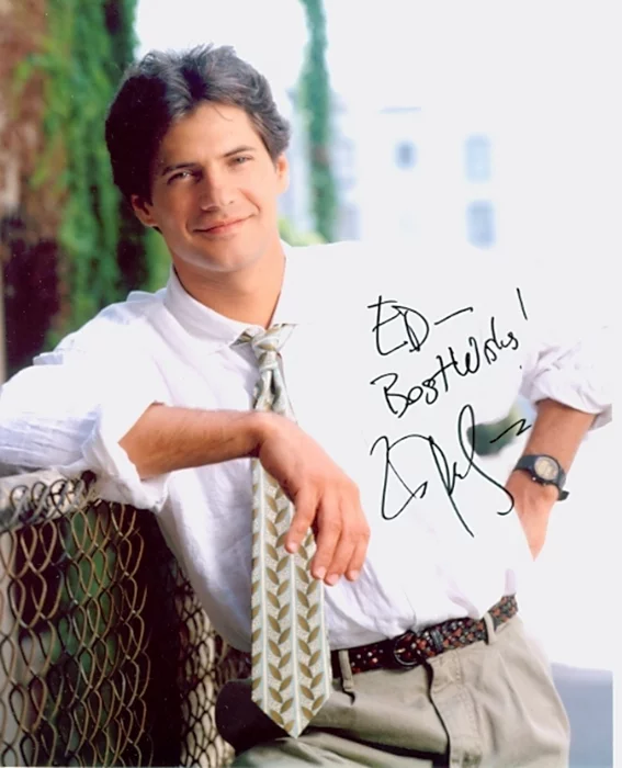 Thomas Calabro autograph